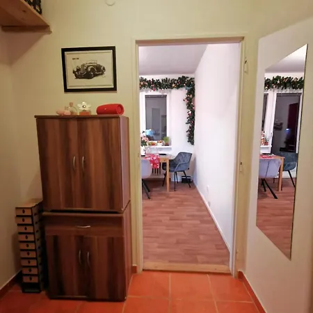 Star #4b415 By Starbnb Eu *